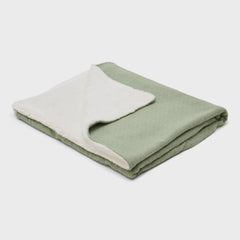 LD Pure Knitted/ Fleece Blanket 140x110cm