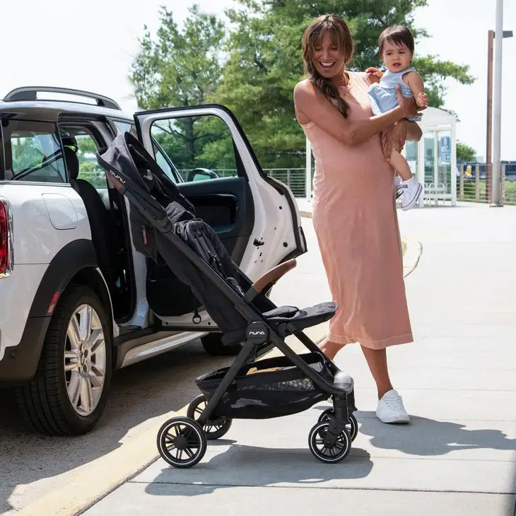 Nuna Trvl  Stroller