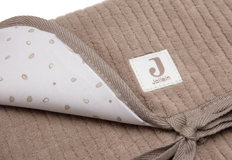 Changing Pad With Storage Pockets