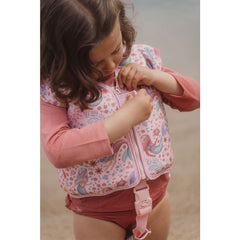 Child wearing the Little Dutch swim vest Dreamy Mermaid