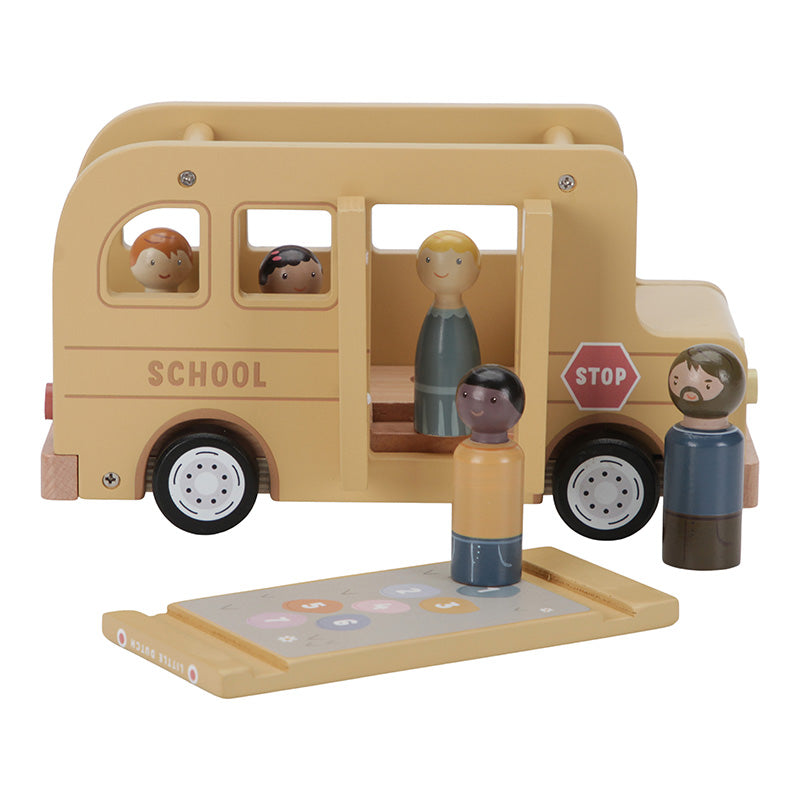 LD School Bus With Figures