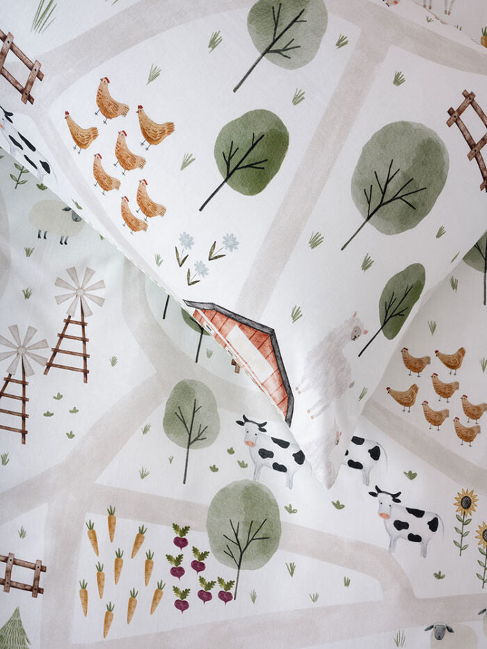 Duvet Cover Set On The Farm