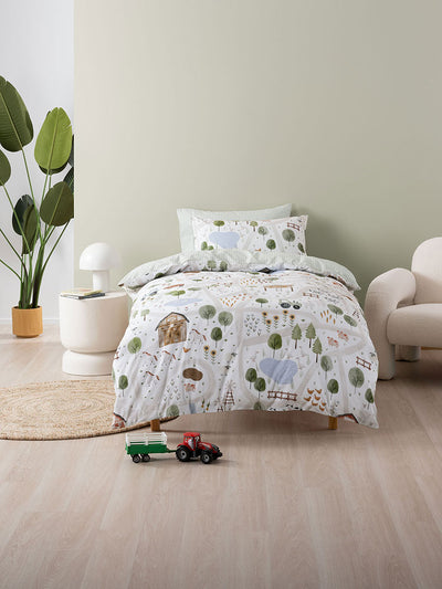 Duvet Cover Set On The Farm