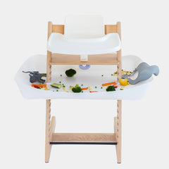 Catchy food catcher in White fitted to a Stokke Tripp Trapp high chair