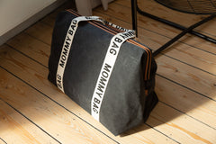 Mommy Bag Large Signature