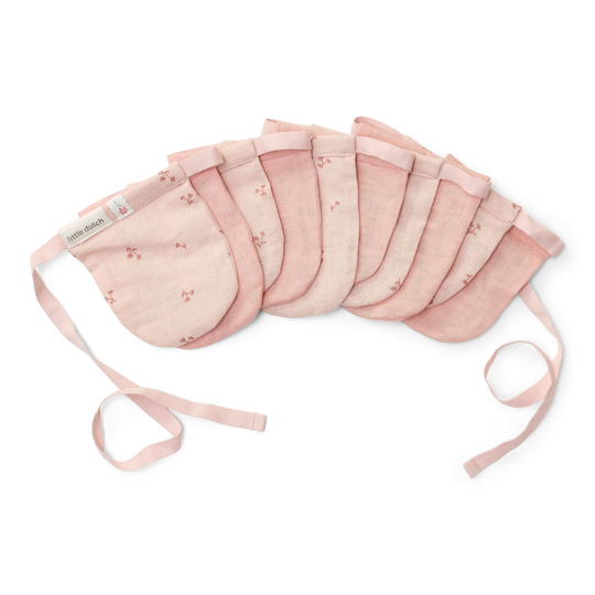 LD Garland With Flags