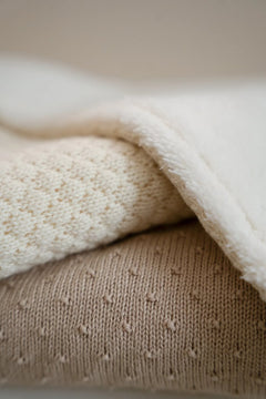LD Pure Knitted/Fleece Blanket 70x100cm