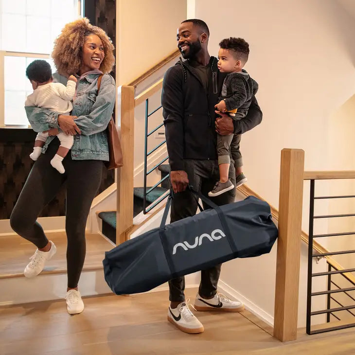 Nuna SENA Aire Travel Cot  1