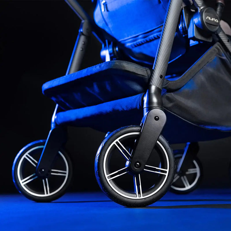 Nuna x BMW SWIV Stroller
