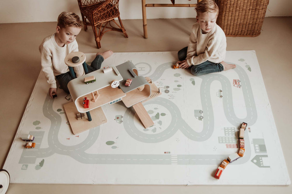 Reversible Playmat & Storage Box EEVAA