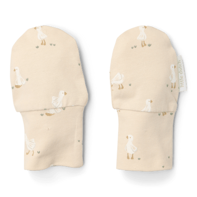 LD Crab Mittens Newborn Naturals