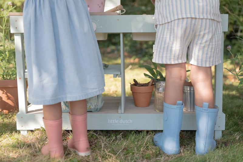 LD Wooden Garden Playhouse