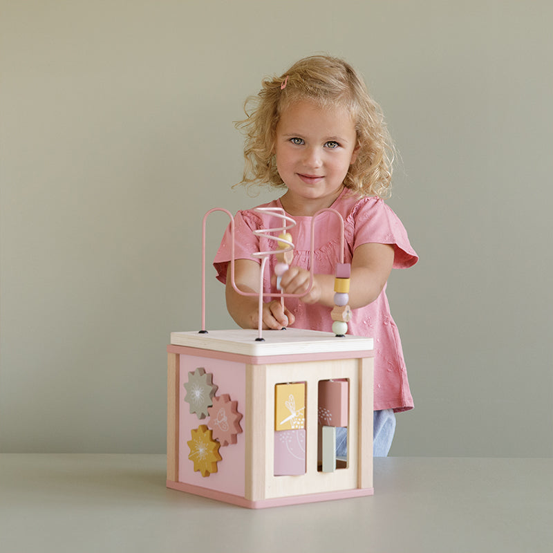 LD wooden activity cube