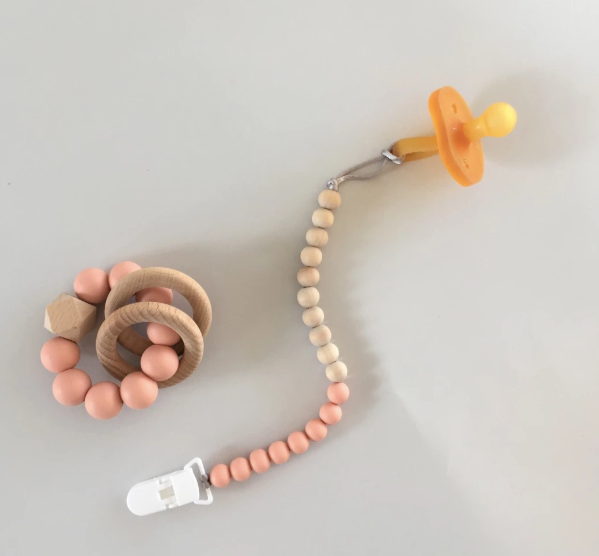 Duplex Paci Clip