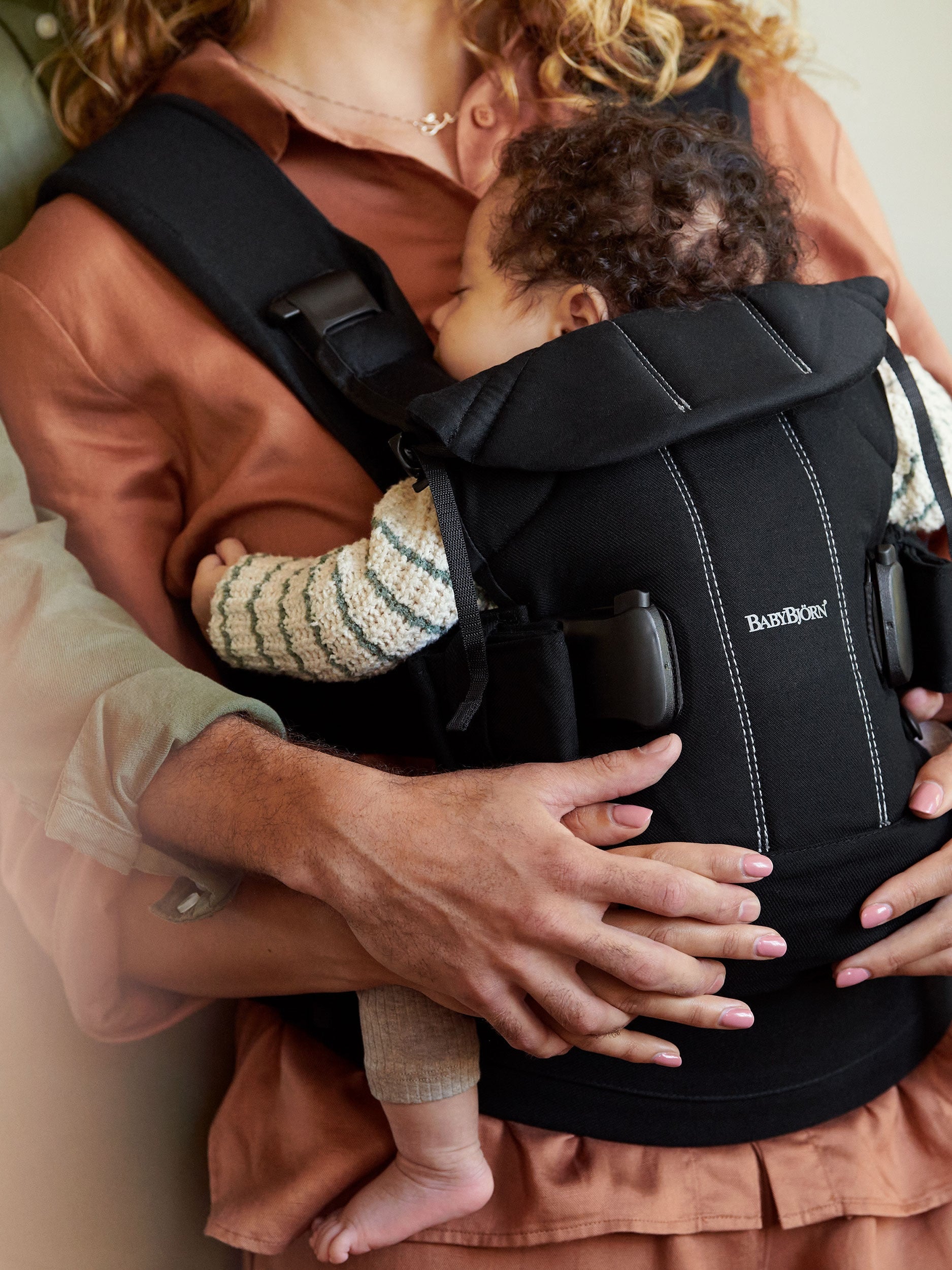 BabyBjörn Baby Carrier One Woven Mix – Kids Living BabyBjörn Baby Carrier One Woven Mix – Kids Living