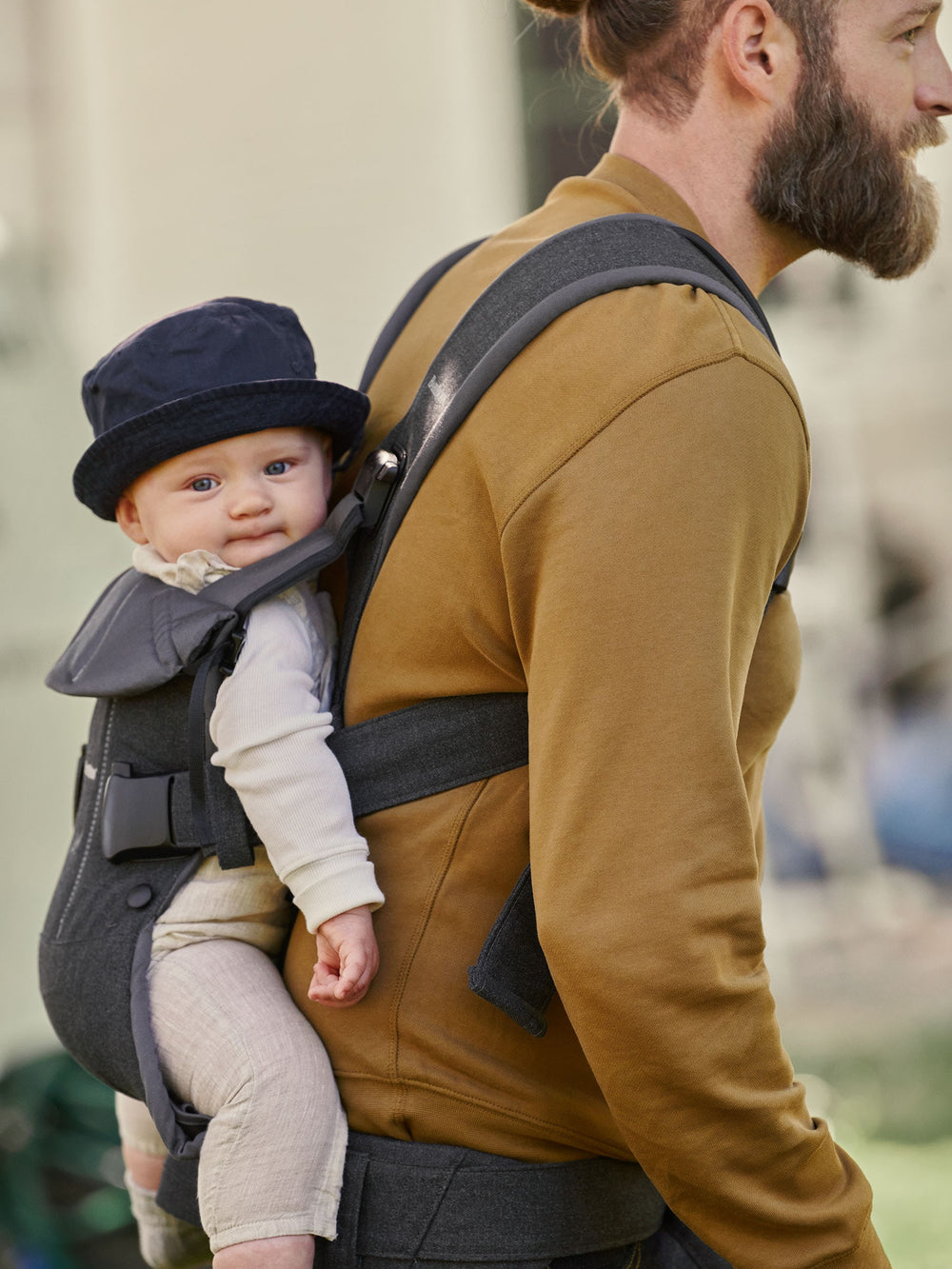 Baby bjorn carrier brown sale