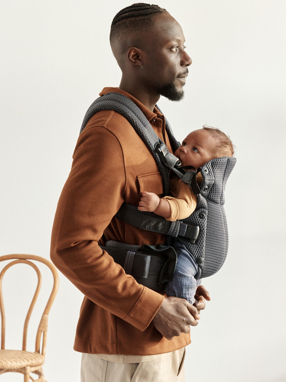 Carrying a newborn discount in a babybjorn