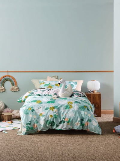 Duvet Cover Set Swanning Around